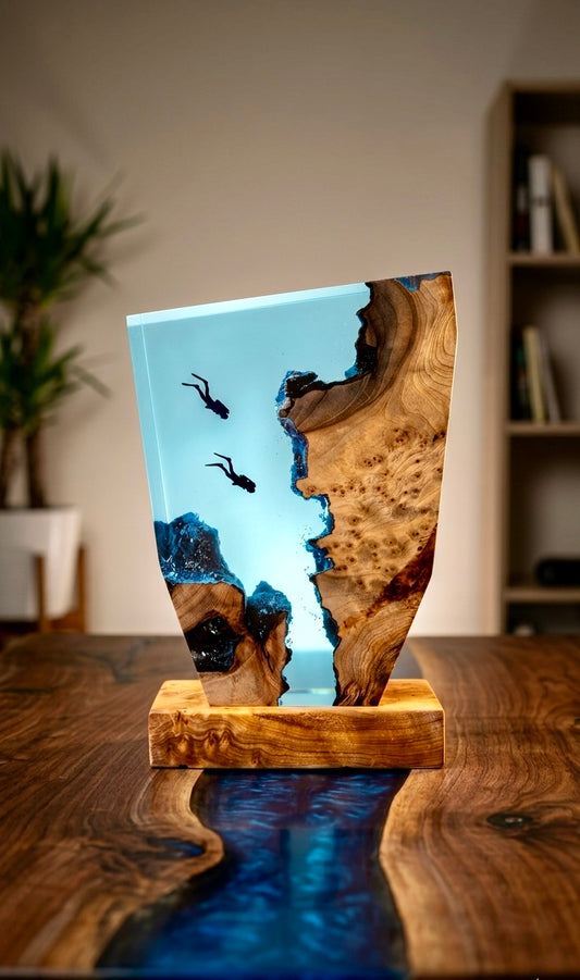 Scuba Cave Resin Lamp 🤿